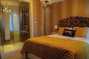 OYO The Townhouse