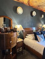 OYO The Townhouse