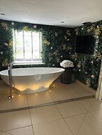 OYO The Townhouse