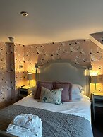 OYO The Townhouse