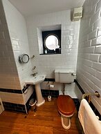 OYO The Townhouse