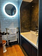 OYO The Townhouse