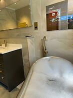 OYO The Townhouse