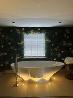 OYO The Townhouse