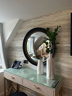 OYO The Townhouse