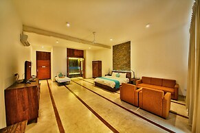 R Degrees Boutique Hotel & Spa