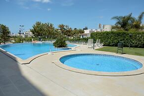 Akisol Armação Pera Beach