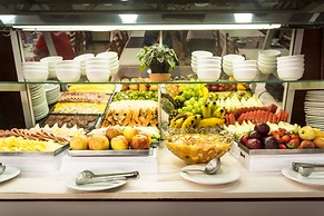 La Alhambra Apart Hotel