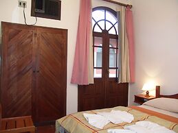 La Alhambra Apart Hotel