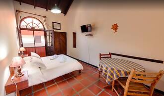 La Alhambra Apart Hotel