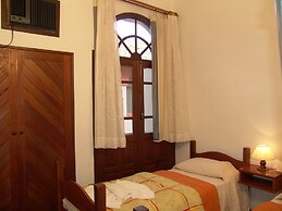 La Alhambra Apart Hotel