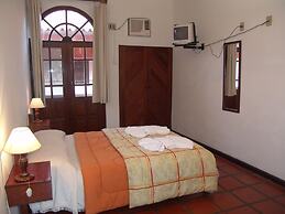 La Alhambra Apart Hotel