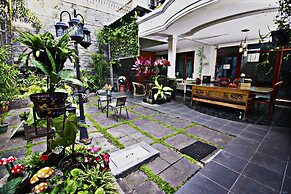 Fora Guest House Taman Lingkar