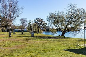 Motutere Bay Top 10 Holiday Park