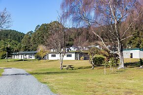 Motutere Bay Top 10 Holiday Park