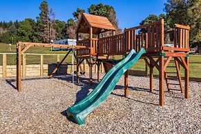 Motutere Bay Top 10 Holiday Park