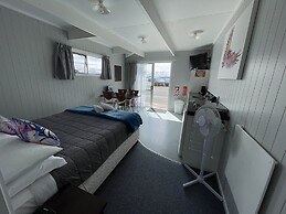 Motutere Bay Top 10 Holiday Park