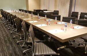 The Mini Suites - Eton Tower Makati