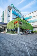 Grand Livio Kuta Hotel