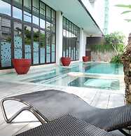 Grand Livio Kuta Hotel