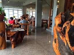 Water Reflections At Ease