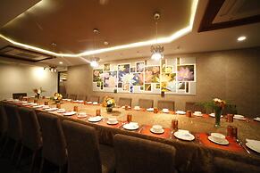 Taj Mahal Hotel Abids