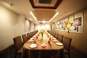 Taj Mahal Hotel Abids