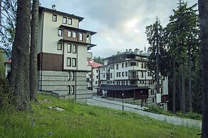 Green Life Family Apartments Pamporovo