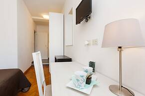 Roma Trastevere Relais Guest House