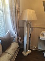 Robert The Bruce Apartment