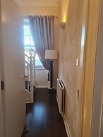 Robert The Bruce Apartment