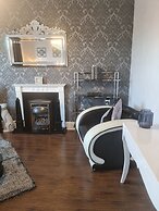 Robert The Bruce Apartment