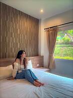 Seree Grand Resort