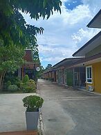 Seree Grand Resort