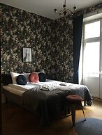 Morris Hotel