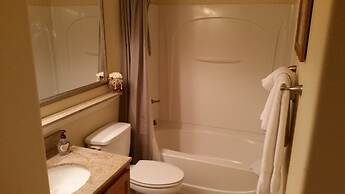 Lexington Vacations by Stark Hospitality