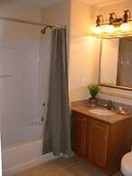 Lexington Vacations by Stark Hospitality