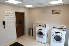 Holiday Inn Express & Suites Houston IAH - Beltway 8 by IHG