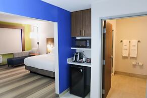 Holiday Inn Express & Suites Houston IAH - Beltway 8 by IHG