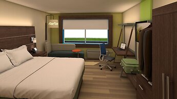 Holiday Inn Express & Suites Houston IAH - Beltway 8 by IHG