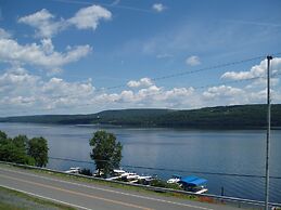 The Anchor Inn and Marina