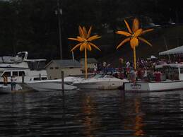 The Anchor Inn and Marina