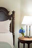 Pinecrest Bed & Breakfast