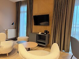 Hotel Lotus