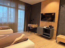 Hotel Lotus