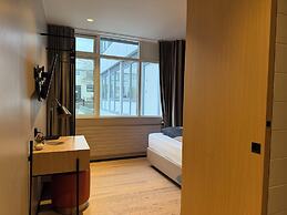 Hotel Lotus