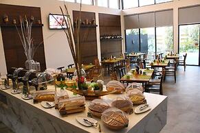Mount Inle Hotel & Resorts