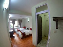 Om Tara Guest House
