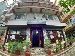 Om Tara Guest House