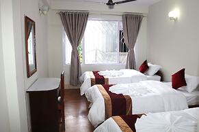 Om Tara Guest House